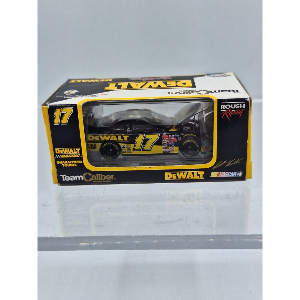 2004 MATT KENSETH 1 64 DIECAST CAR DEWALT "TEAM CALIBER OWNERS SERIES"